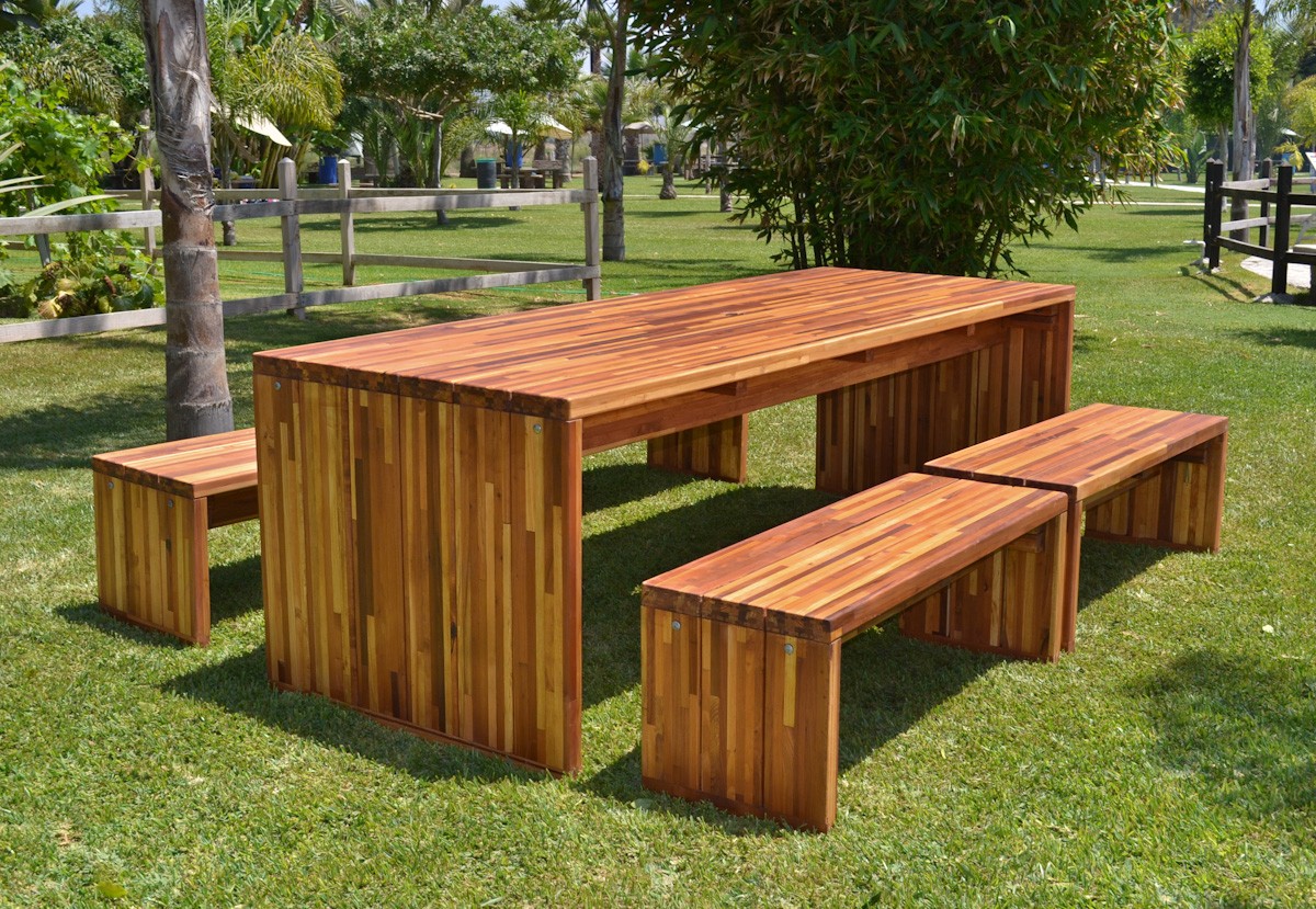 Мебель для сада из массива дерева